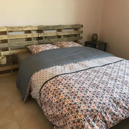 Hébergement de vacances à Pomié